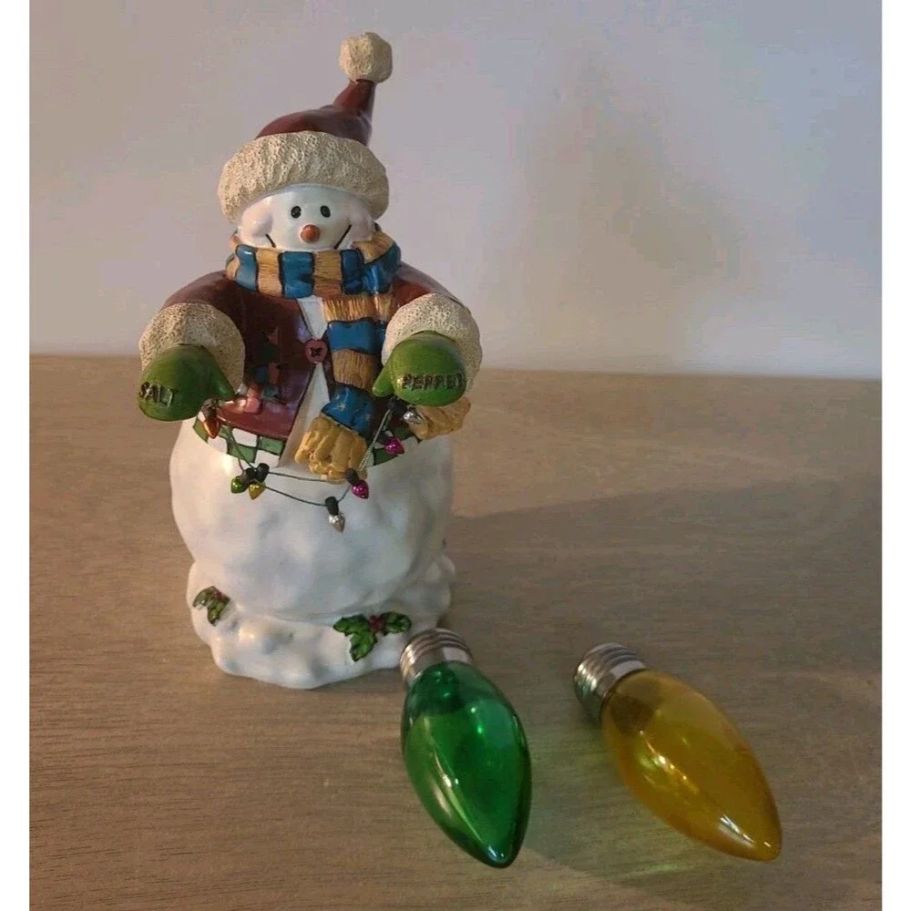 Snowman Salt and Pepper Holder Shakers Christmas Bulbs Magnetic